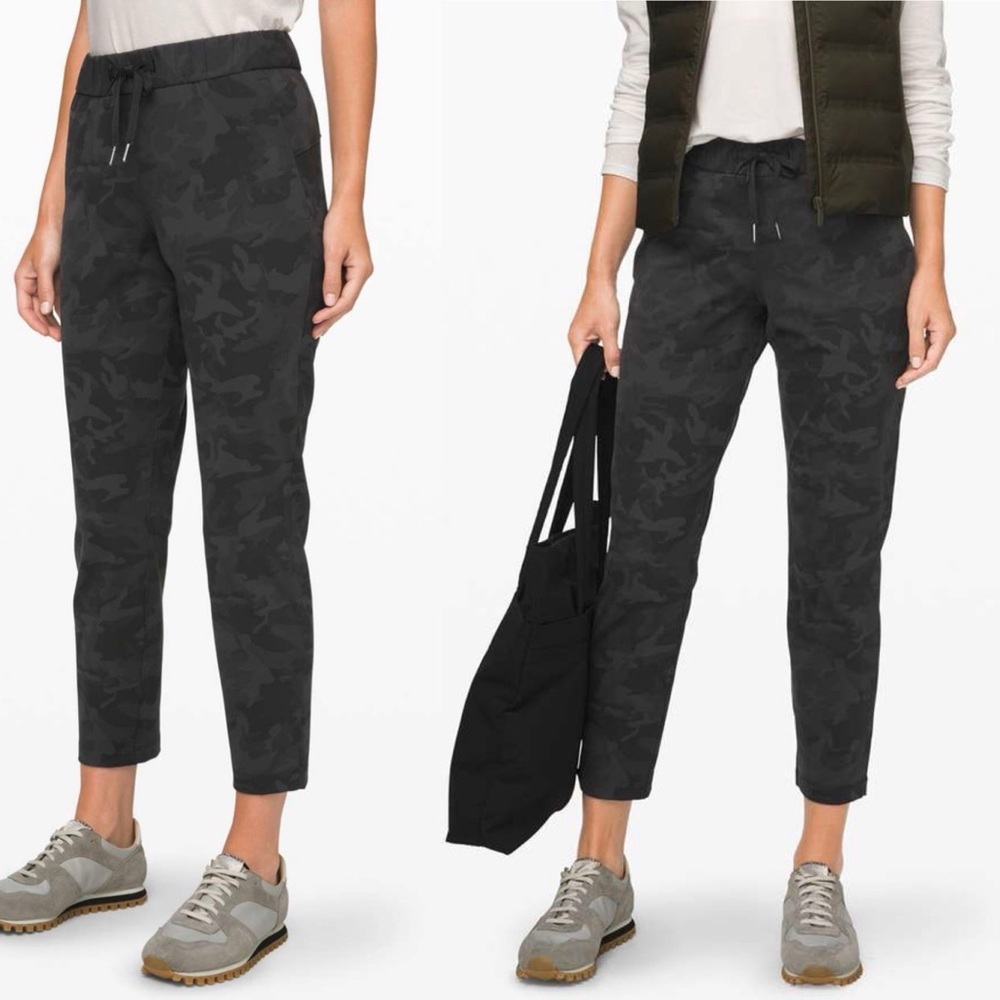 Lululemon On the Fly 7/8 Camo Pant